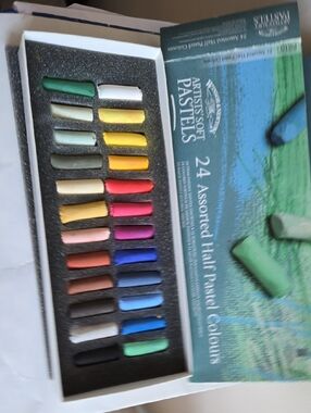 Artists' Soft Pastels 24-Color Assorted Set - Multicolor